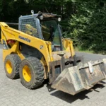 Mini-chargeuse de chantier KOMATSU SK 820 – 2012 (Équipement professionnel hors route)