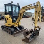 KOMATSU PC20MR-2 + 3 GODETS – Mini Pelle 2T