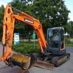 DOOSAN DX60R + 3 GODETS – Mini Pelle 5,9T